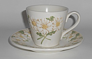 Metlox Pottery Poppy Trail Sculptured Daisy Cup/saucer