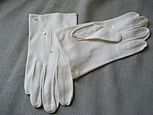 Vitage Little Button Gloves